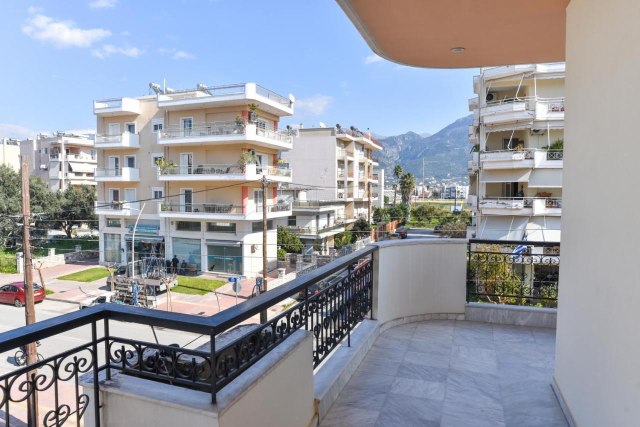 Kaliroon Seaside Apartment Kalamáta Buitenkant foto